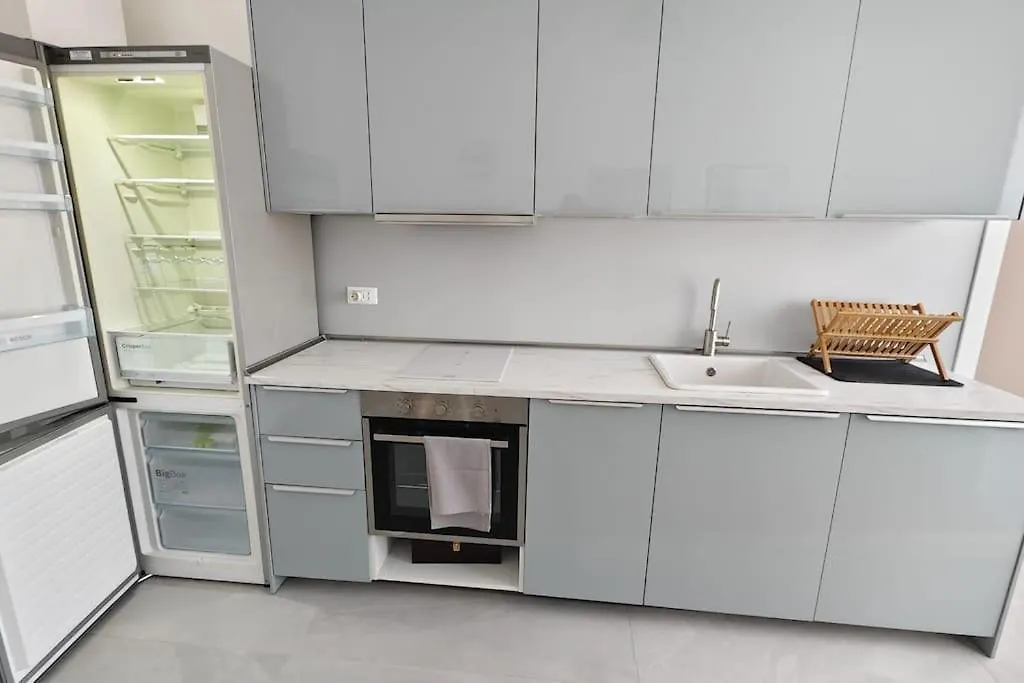 Baroni D - Free Private Parking-Wi- Fi And A-C Apartment Milan